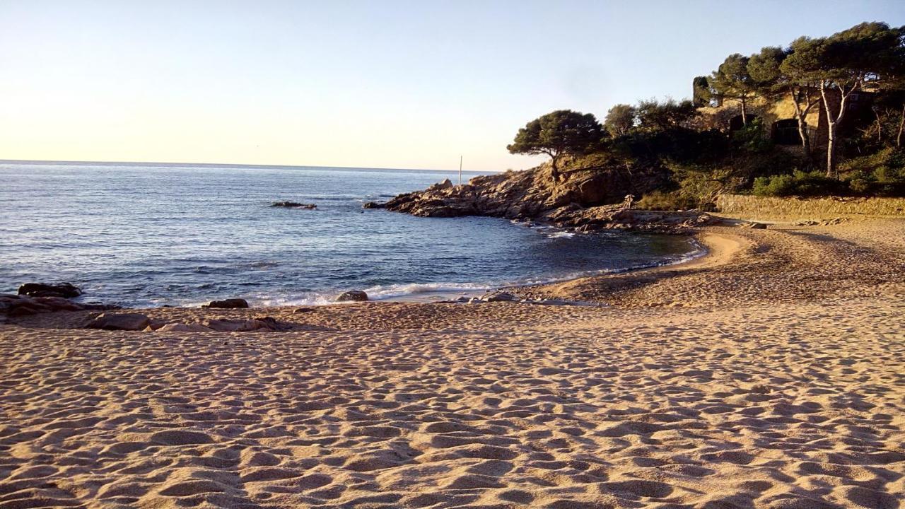 ⭑ Terrace + Sea views + Private Beach. What else? ⭑ Tossa de Mar Kültér fotó